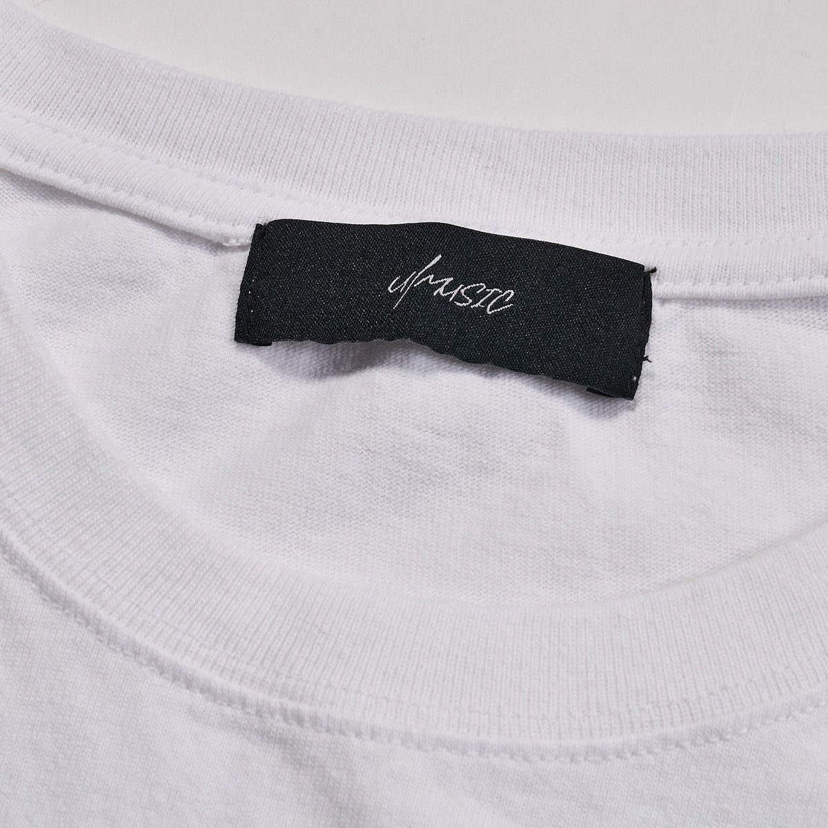 ビリー・アイリッシュ It‘s Almost Dry Tシャツ(U/MUSIC)