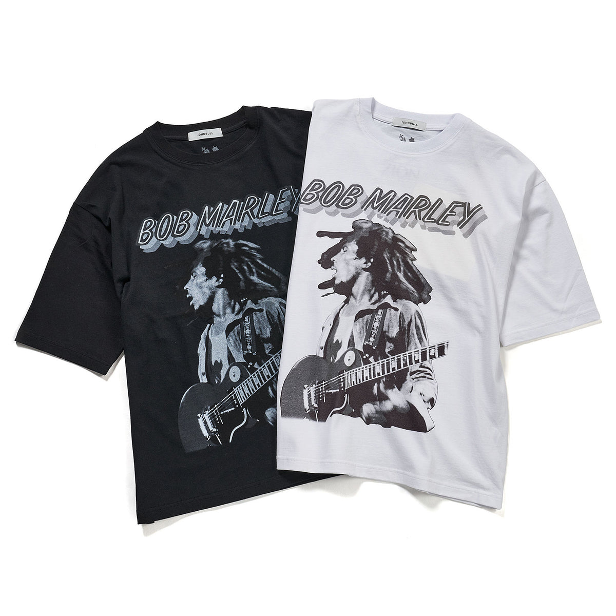 ボブ・マーリー playing guitar Tシャツ(ジョンブル/JOHNBULL)