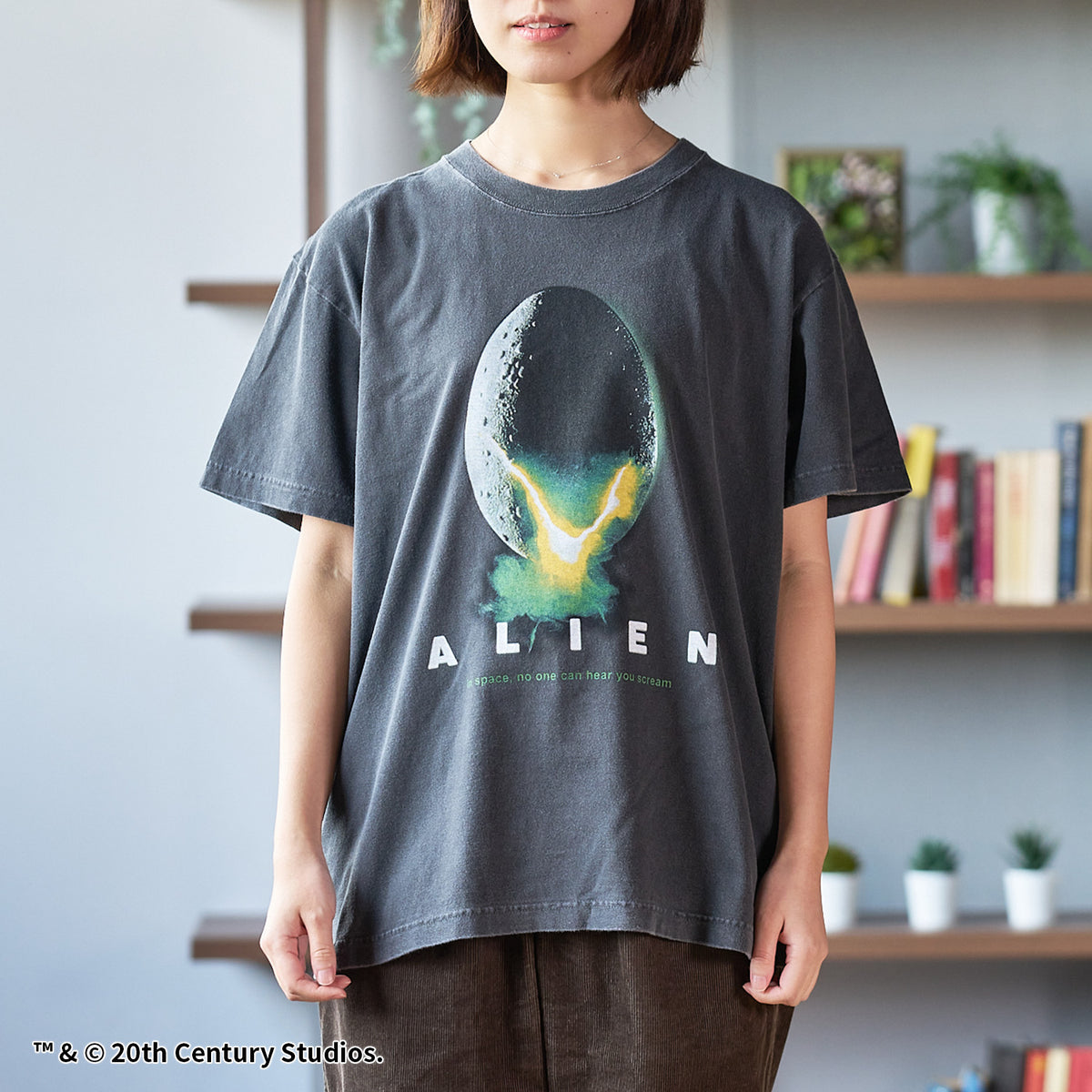 映画『エイリアン』デザインTシャツ | WOWOW百貨店