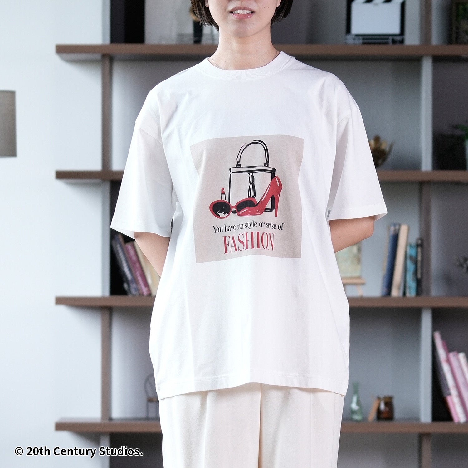 ZARA プラダを着た悪魔Tシャツ ホワイト M ZARA】 ○#プラダを着た悪魔 Tシャツ○ ホワイト | 0085/820/250