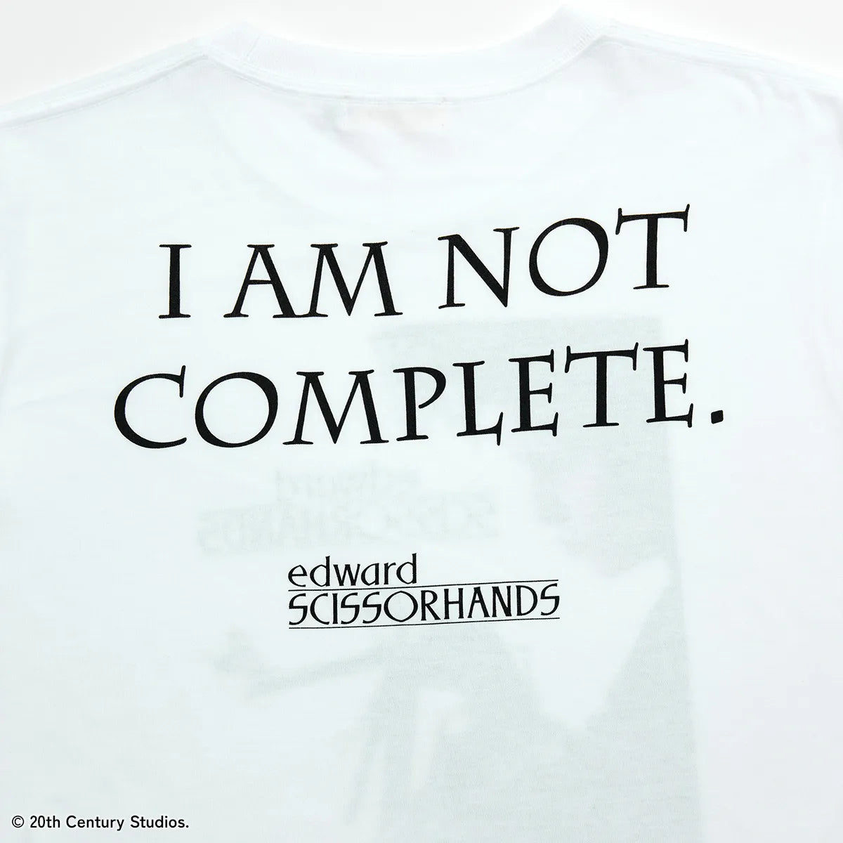 『シザーハンズ』　ロングスリーブTシャツ I AM NOT COMPLETE