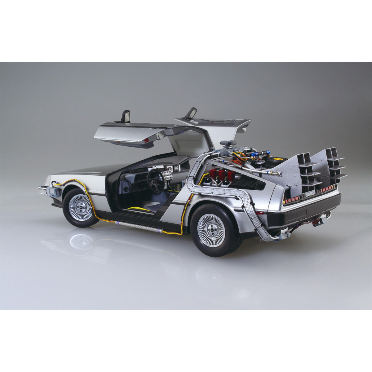 ムービーメカ No.BT-05 1/24 バック・トゥ・ザ・フューチャー PartⅠ タイムマシン フィギュア付き(プラモデル）
