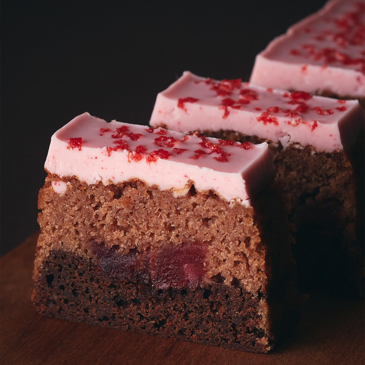 ガトーガナッシュ 生キャラメルショコラ＆ストロベリーショコラ+紙袋付（販売期限：2026/4/30まで）